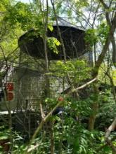 Behlen wire corn crib approx 1100 bu. to be removed buyer to dismantle