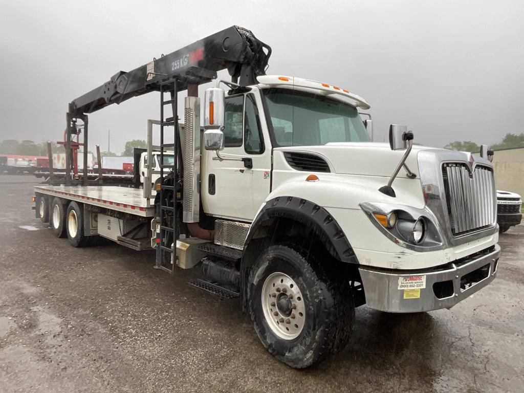 2012 International 7600 Drywall Crane