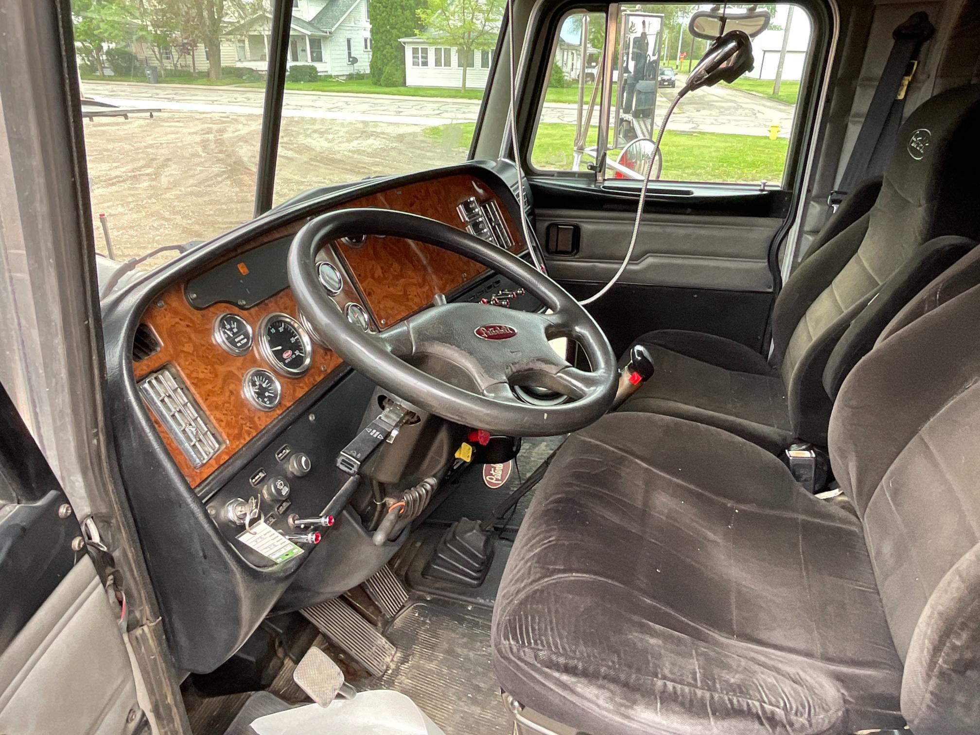 2003 Peterbilt 379 Heavy Wrecker