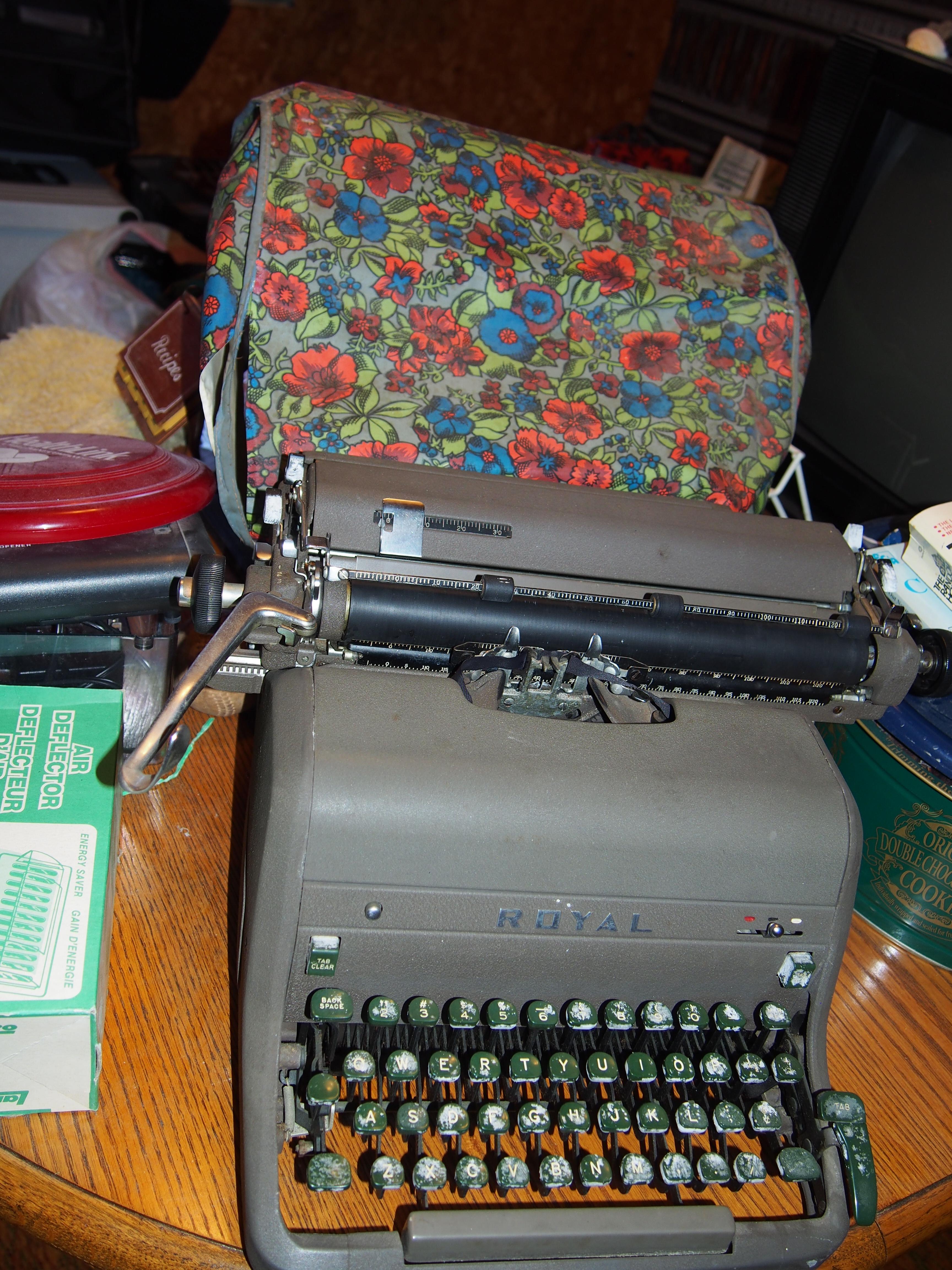 50s Royal typewriter