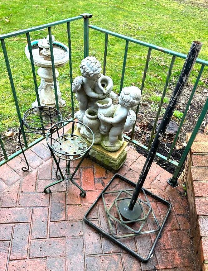 (2) Benches & Statuary In Front Of House & On Porch