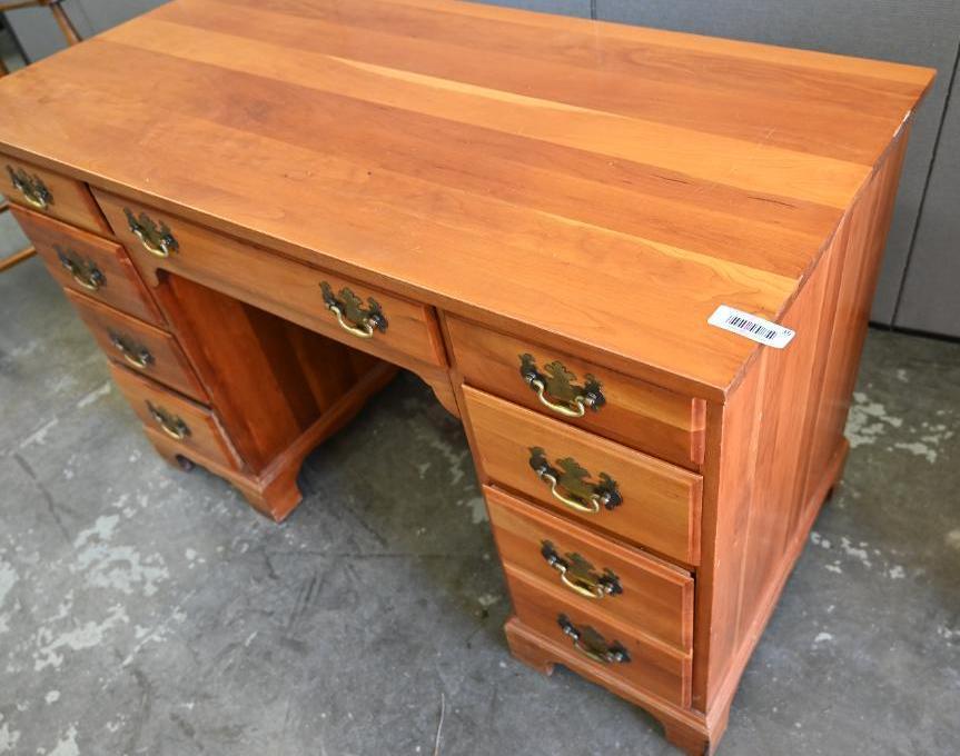 Town Table CO (Jamestown NY) Nine Drawer Desk