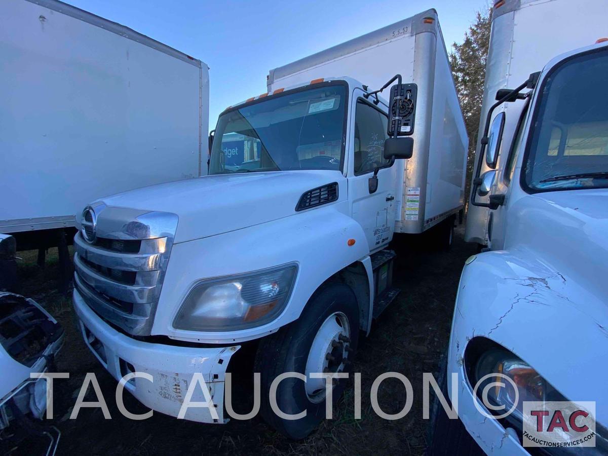 2016 Hino 268 26ft Box Truck