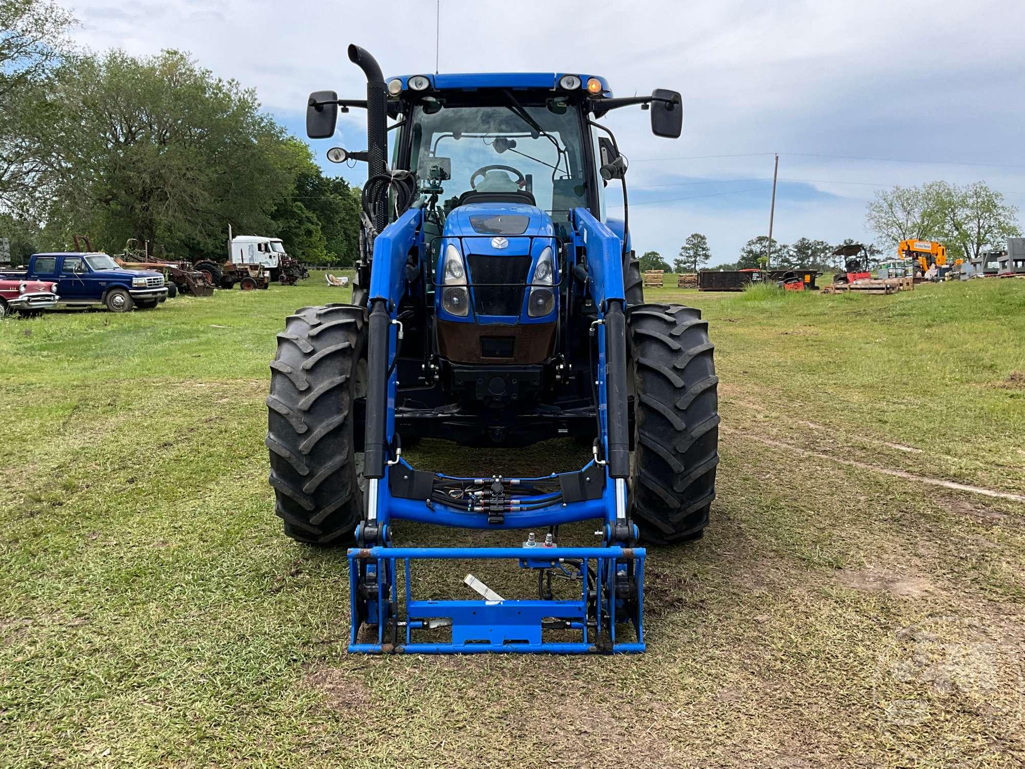 NEW HOLLAND T6 155 4X4 TRACTOR W/ LOADER SN: ZEBD18192