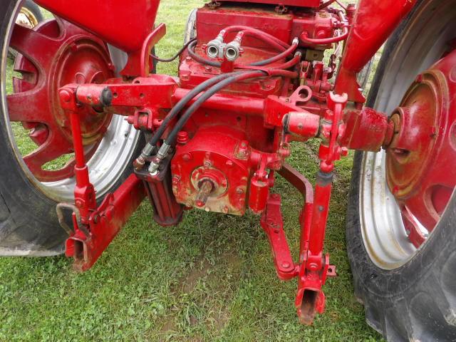 International 350 High Utility Antique Tractor, Power Steering, Like New 13