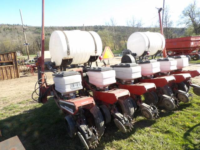 White 6100 6 Row Narrow Corn Planter, Has A Monitor, Pto Pump, Liquid Ferti
