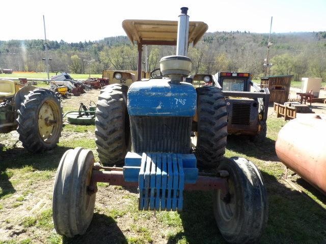 Ford 7610 Tractor, Rops Canopy, Dual Remotes, Wheel Weights, Front Suitcase