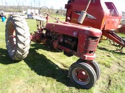 Farmall H Antique Tractor, Needs Rear Tube & Carb Cleaned, Not Running