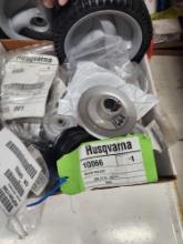 Quantity of Husqavarna wheels & pulleys