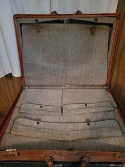 Vintage luggage (4)