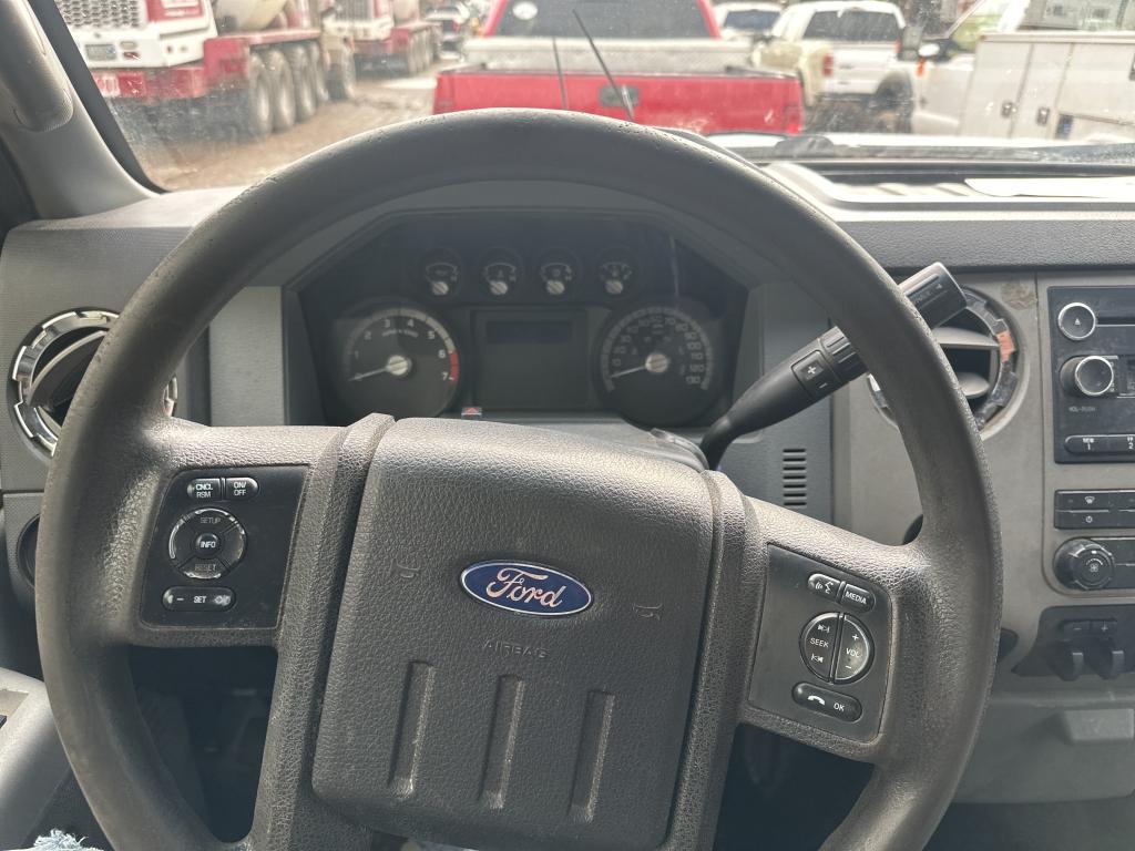 2015 Ford F350 Super Duty 4x4 Pickup Truck