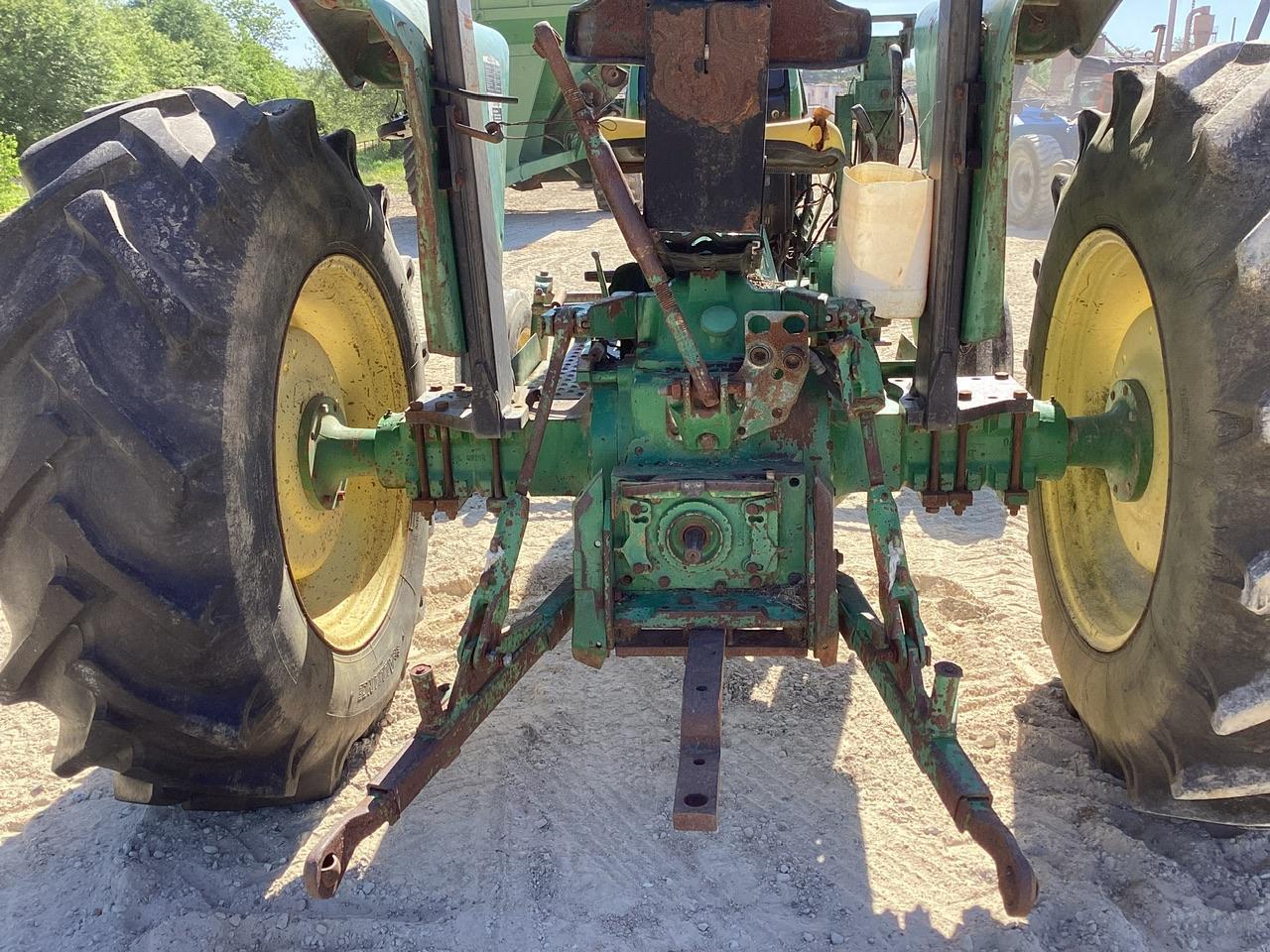 John Deere 2355 Tractor