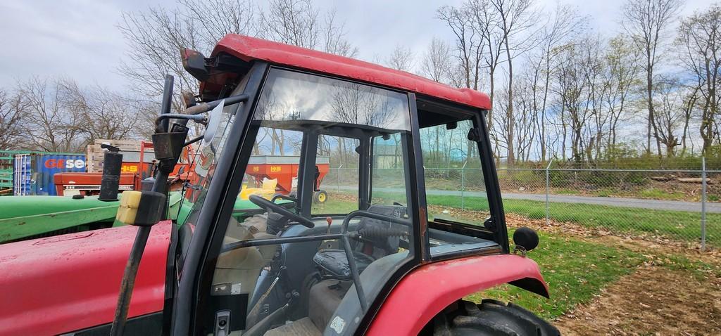 Farm Pro 7060 Tractor (RUNS)