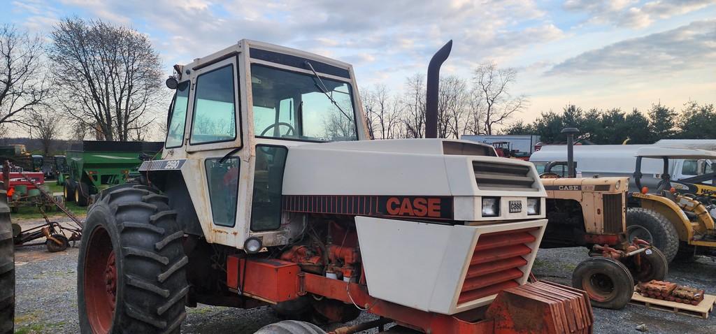Case 2590 Tractor (RUNS) (LOCAL ESTATE)