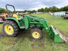 John Deere 4500 Tractor with 460 Front Loader - 813 hours - 4x4 - Missing the hood