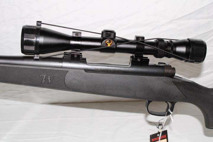 Winchester Model 70 7mm REM MAG. Bolt Action Rifle