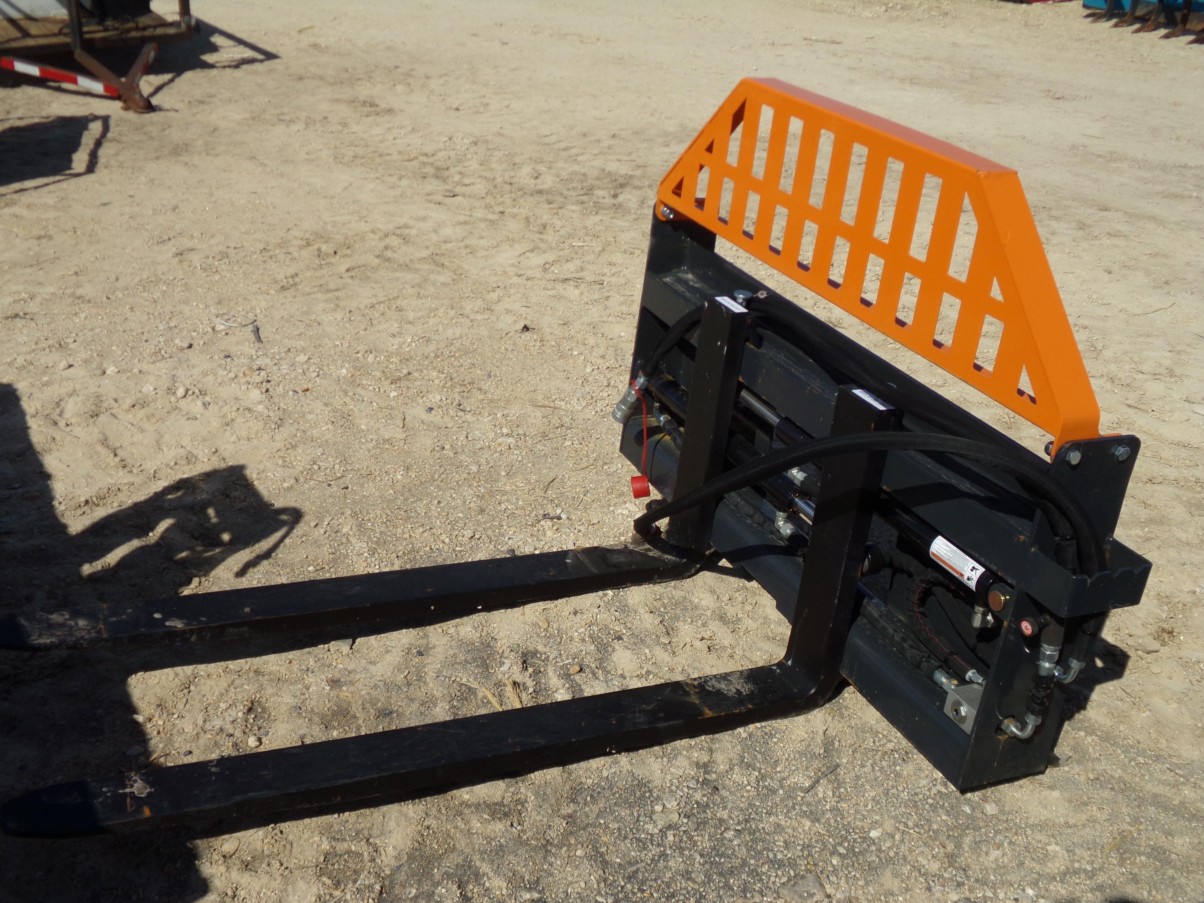 NEW Hydraulic Pallet Forks