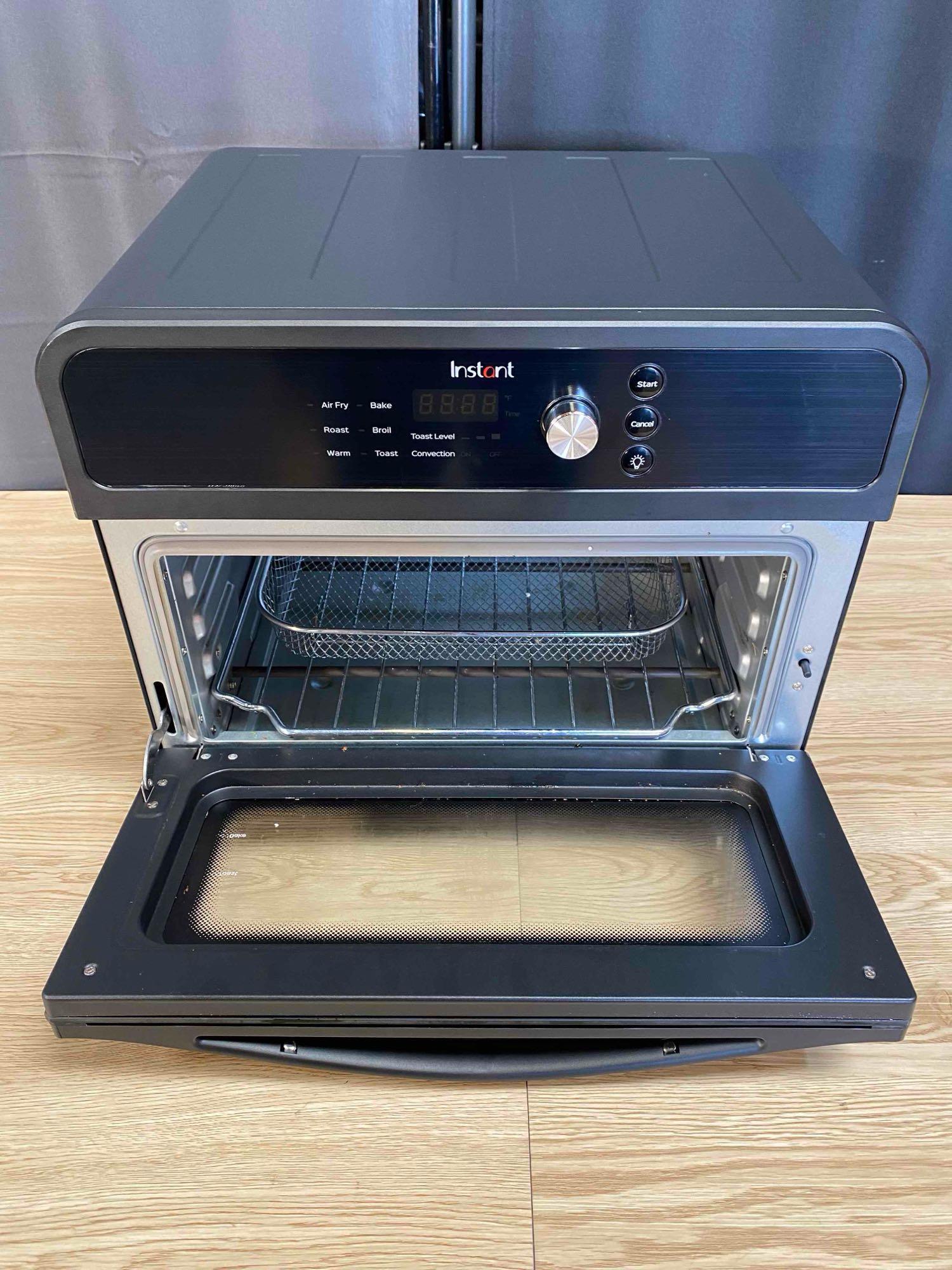 Instant Pot Black Electric Air Fryer Toaster Oven