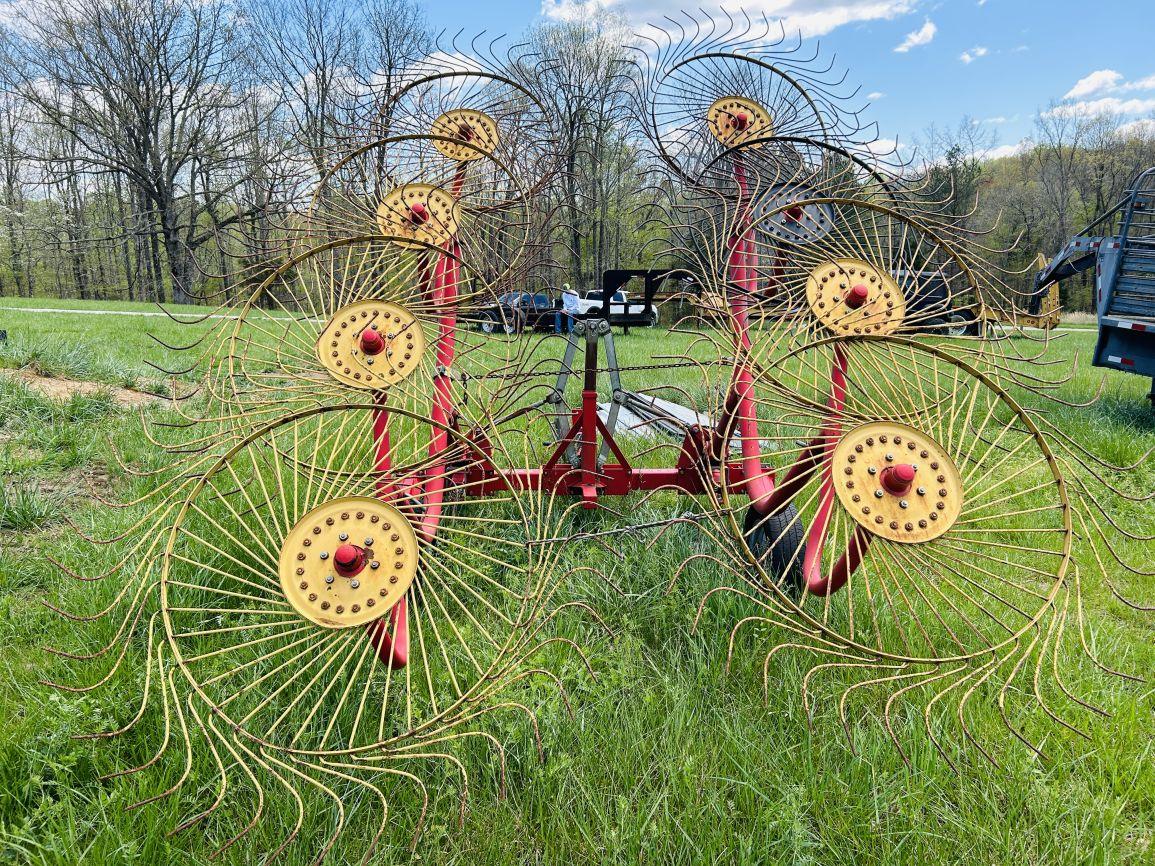 Tonutti RCS8 8-Wheel Hay Wheel Rake
