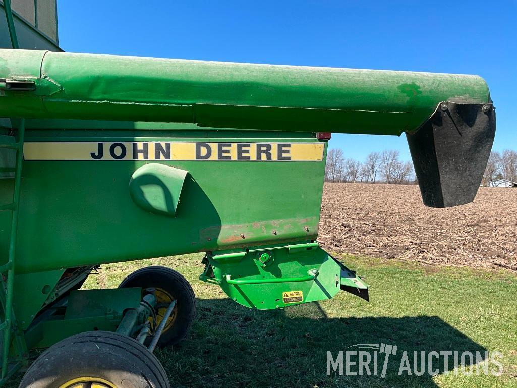 John Deere 4420 diesel combine