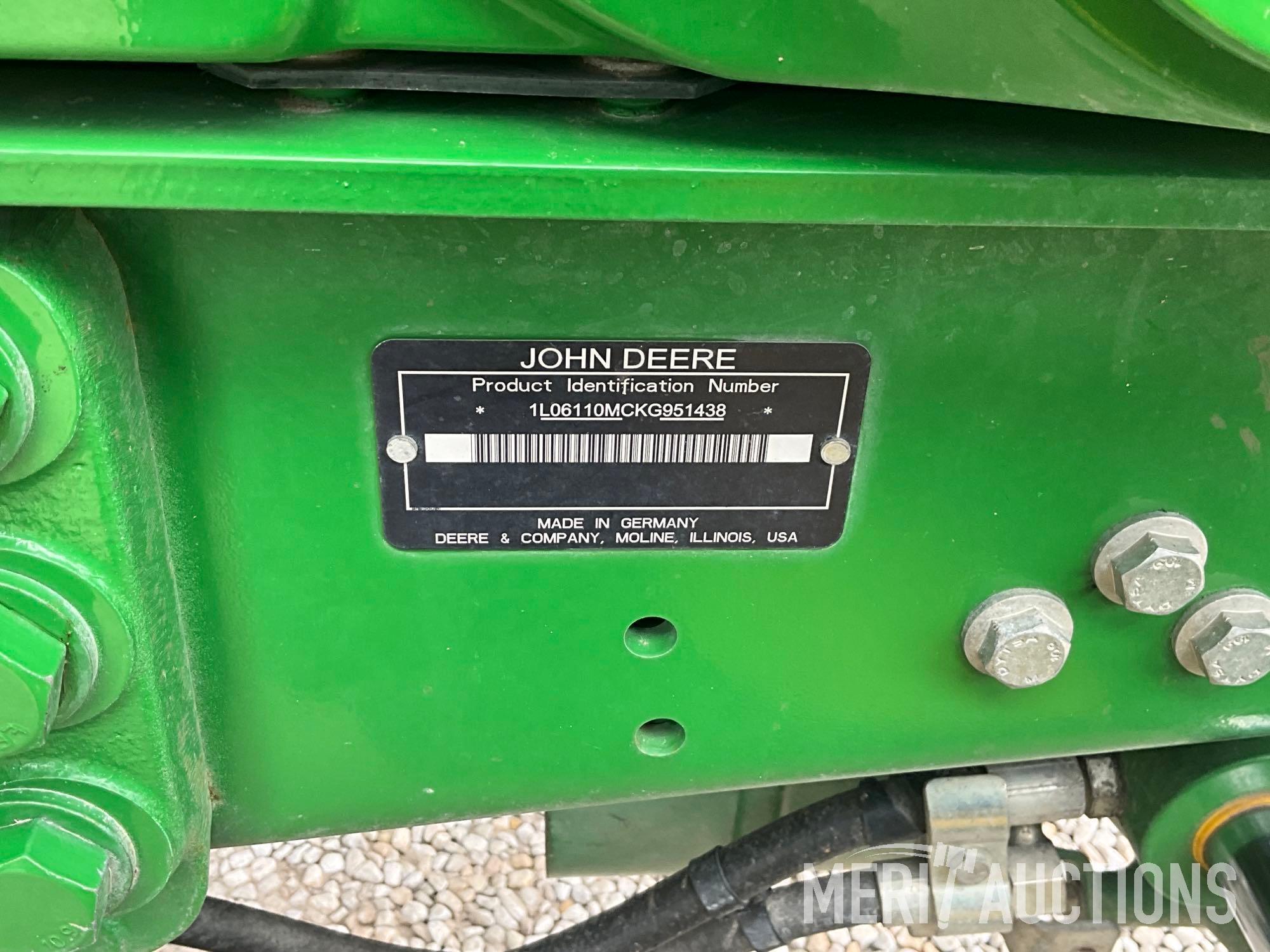 2019 John Deere 6110M