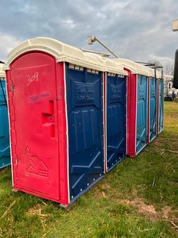 LOT OF 5 ROYAL THRONE PORT-A-POTTIES, ALL FUNCTIONAL , ... NEED A GOOD CLEANING,...