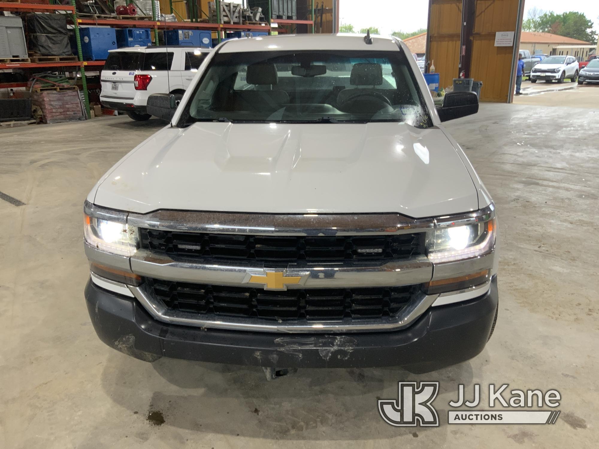 (Aubrey, TX) 2017 Chevrolet Silverado 1500 Pickup Truck Runs & Moves