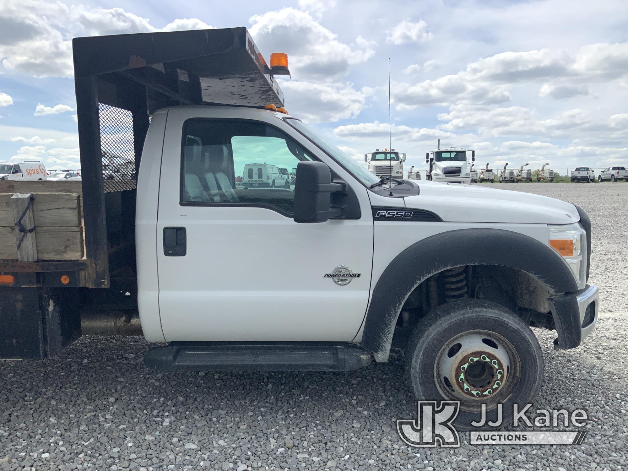 (Hawk Point, MO) 2012 Ford F550 Flatbed Truck Runs & Moves) (Check Engine Light On.