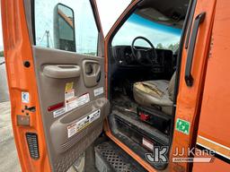 (Conway, AR) 2009 GMC C6500 Chipper Dump Truck Runs) (Does Not Move, Trans Out, Odometer Does Not Tr