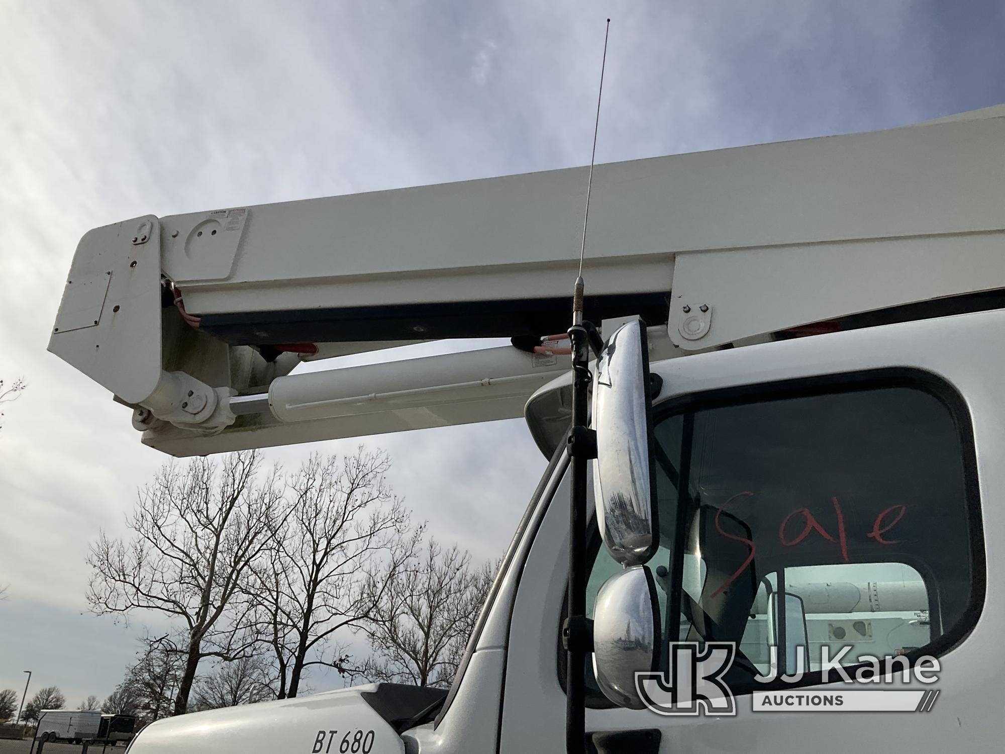(Kansas City, MO) Versalift VST9000I, Articulating & Telescopic Material Handling Bucket Truck cente
