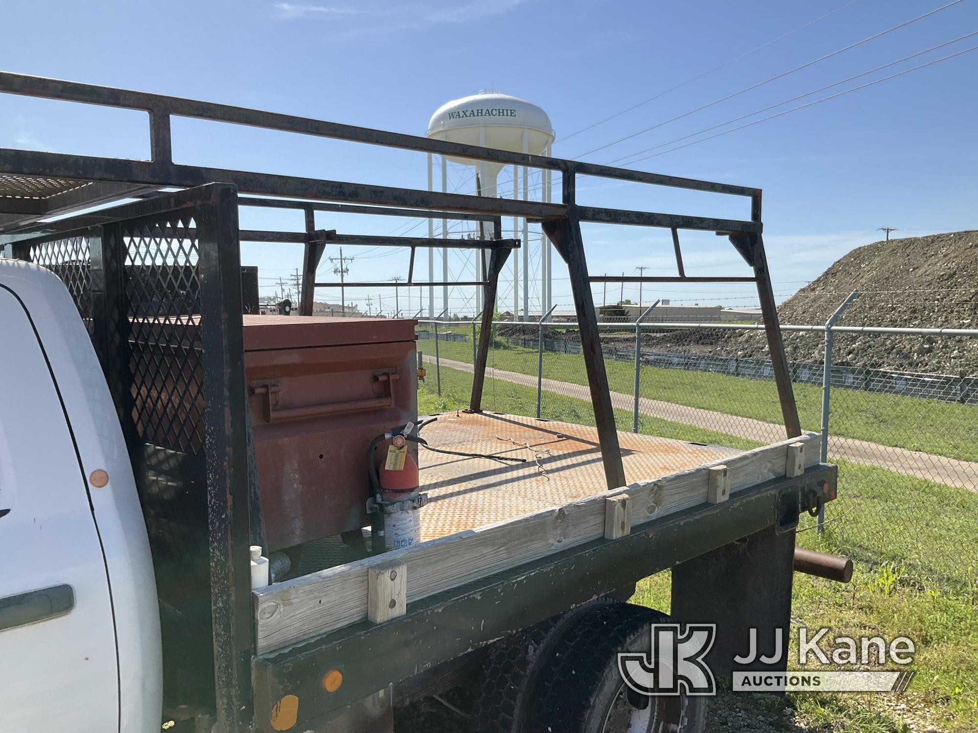 (Waxahachie, TX) 2012 Dodge Ram 4500 4x4 Crew-Cab Flatbed Truck Not Running, Conditions Unknown) (Ch