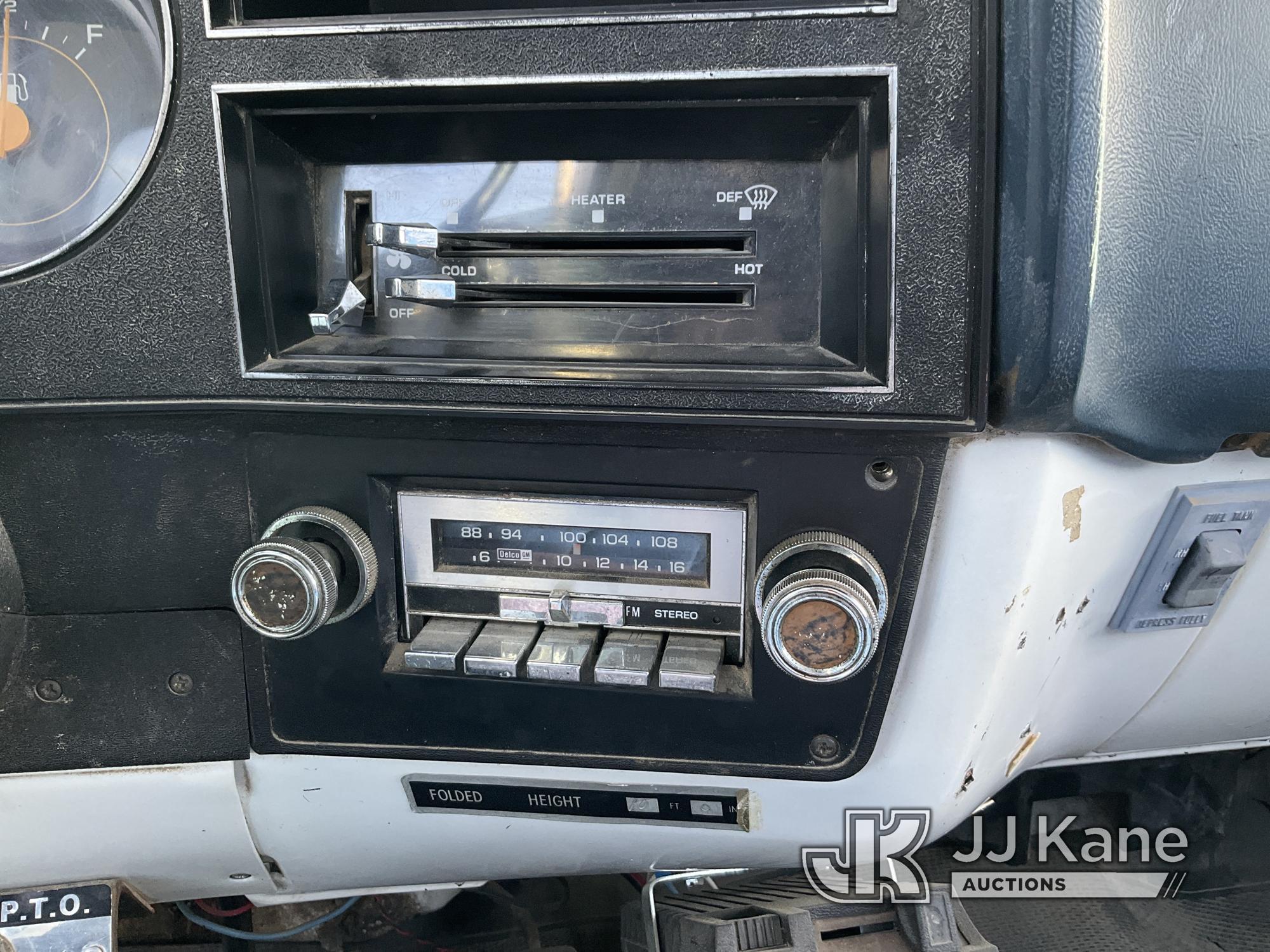 (Kansas City, MO) LIFT-ALL LAH30FB, Bucket Truck mounted behind cab on 1985 GMC K3500 4X4 Service Tr