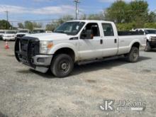 2015 Ford F350 4x4 Crew-Cab Pickup Truck Runs & Moves) (Check Engine Light On, Battery Light On, Bod