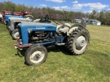 FORD 2000 TRACTOR, 3PT, PTO, 2-REMOTES, 12.4-28 REAR TIRES, GAS, 5834 HOURS SHOWING