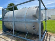 4,000 gallon industrial plastic water tank on skid