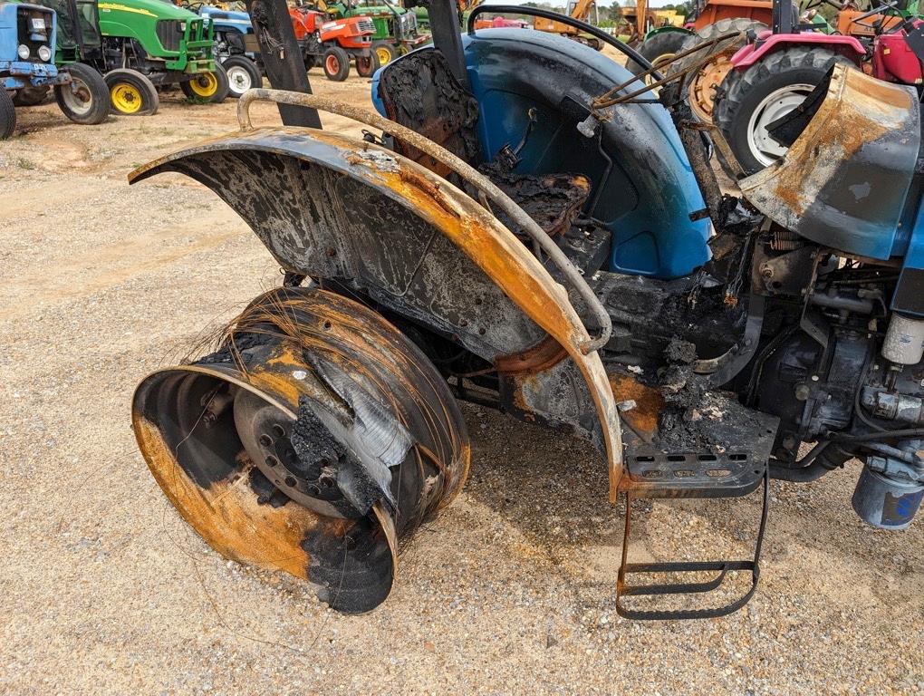 New Holland TN70 Tractor (Salvage)