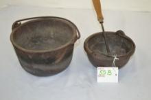 Pair of Smelting Pots; Hollands H6 and #3 w/ladle