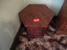 OCTAGON END TABLE  20 X 24 X 24