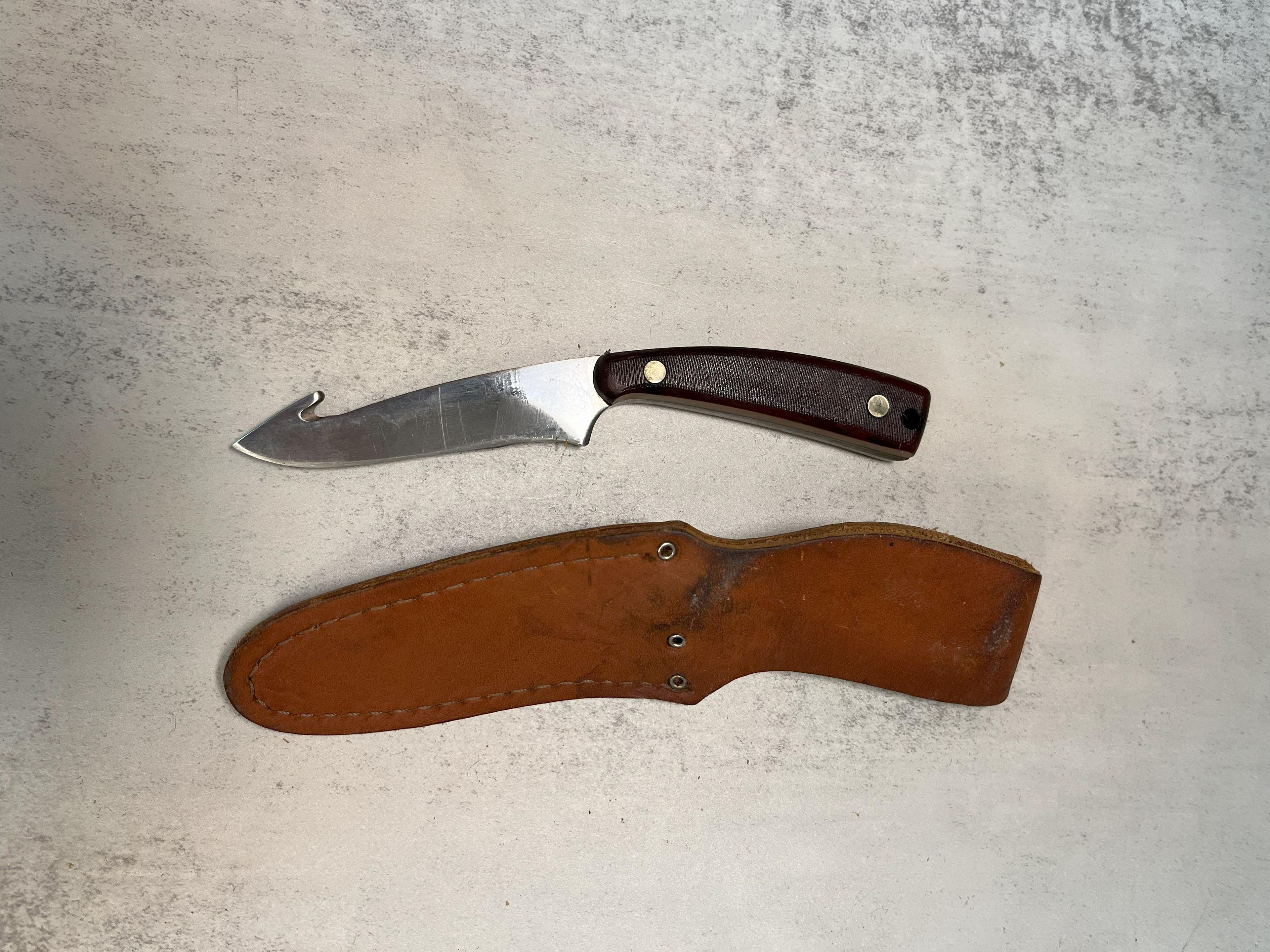 Schrade Old Timer Gut Hook Skinning Knife 1580T
