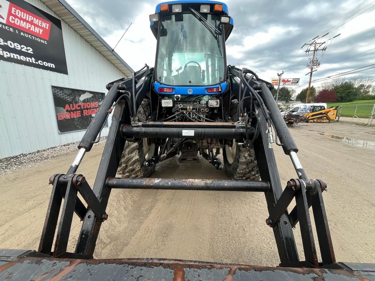 New Holland TV145 Bi-Directional Tractor