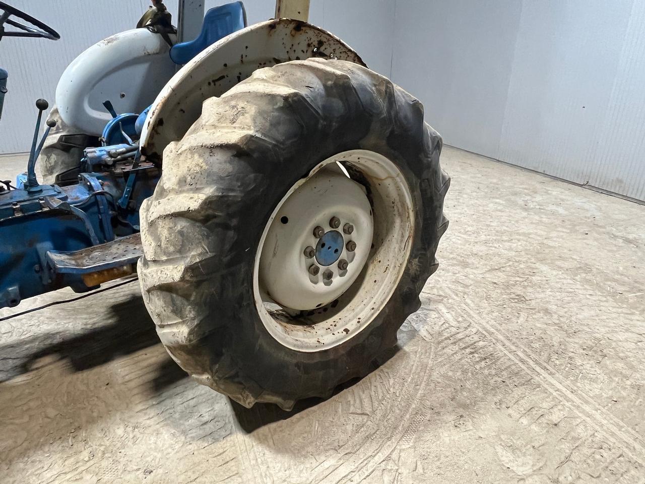 Ford 3910 Tractor