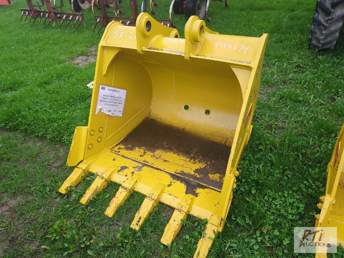 New Teran BUCKET 42" (0.58 cu. m) FOR KOMATSU PC120 60MM PIN WITH REINFORCEMENT PLATES and 6HD TIPS,