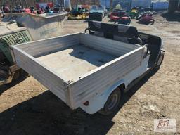 Yamaha golf cart, gas, alumunim bed