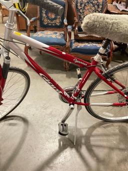 Giant Cypress 21 Speed Bicycle w/ 26" Tires w/ SRAM Grip Shift Shifters - See pics