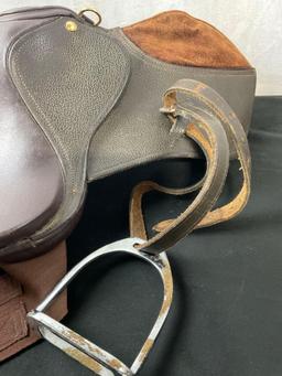 Beval English Riding Saddle, Brown Leather w/ Stirrups