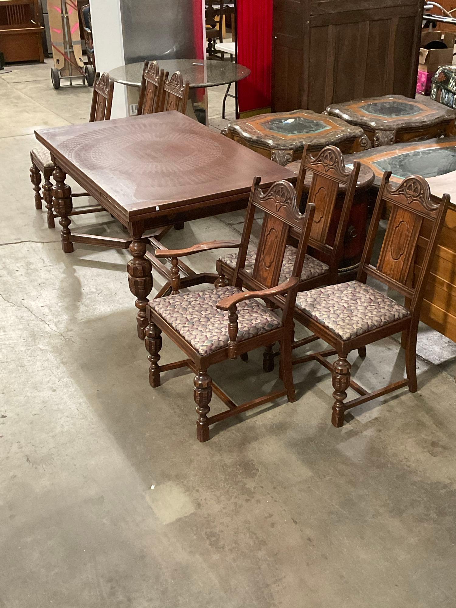 Antique / Vintage Wooden Dining Table w/ 2 Hideaway Leaves & 6 Chairs. Measures 60" x 31" See pics.