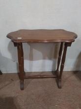 Vintage Mahogany Side Table w/ Stretcher Base