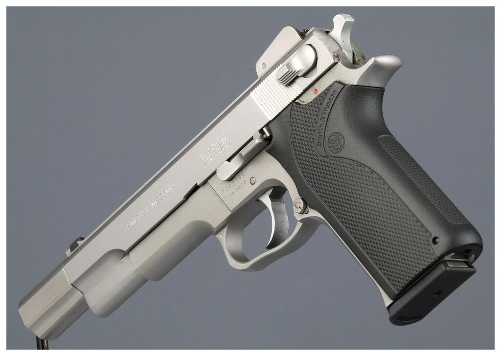 Smith & Wesson Model 4506 Semi-Automatic Pistol with Box
