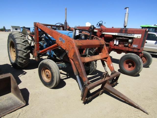 1616. 485-1250, FORD 5000 GAS TRACTOR, DUALL ALL HYDRAULIC LOADER AND BALE