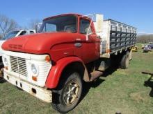 67. 1966 FORD F700 GRAIN TRUCK, GAS V8, 5 X 2 TRANSMISSION, SELLS WITH 16 F